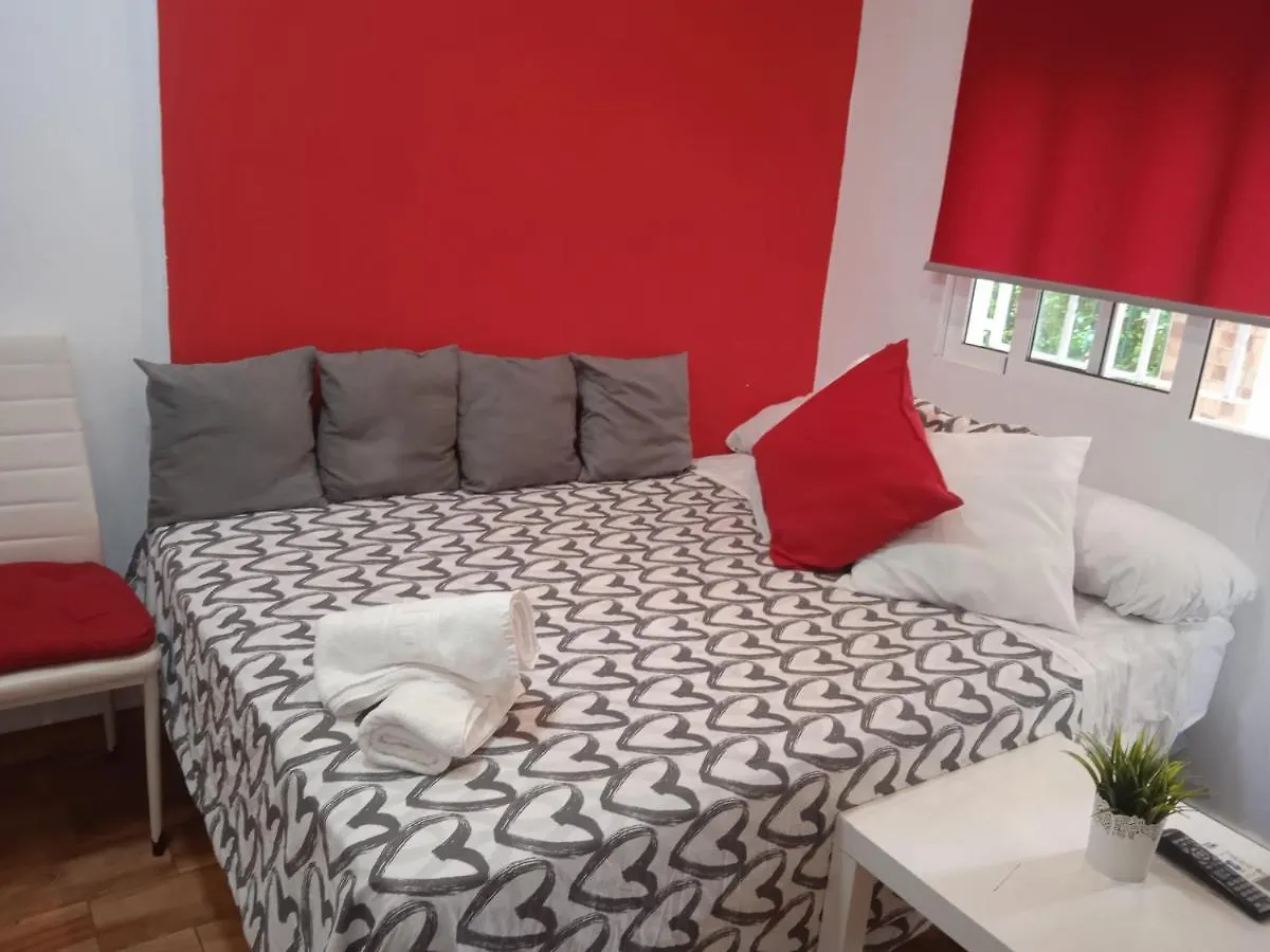 Apartment Estudio Cerca Del Carrefour Rosaleda Malaga