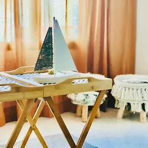 Canaryislandshost L Surfer Apartamento Famara