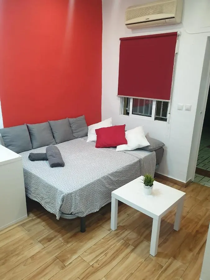 Estudio Cerca Del Carrefour Rosaleda Malaga Apartment