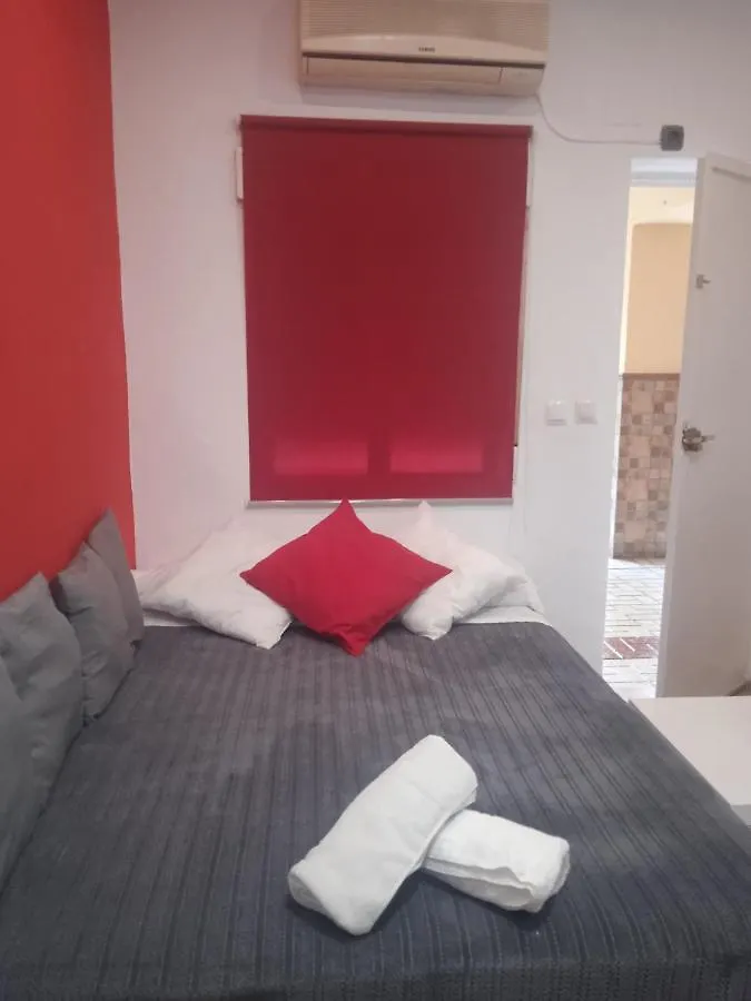 Apartment Estudio Cerca Del Carrefour Rosaleda Malaga