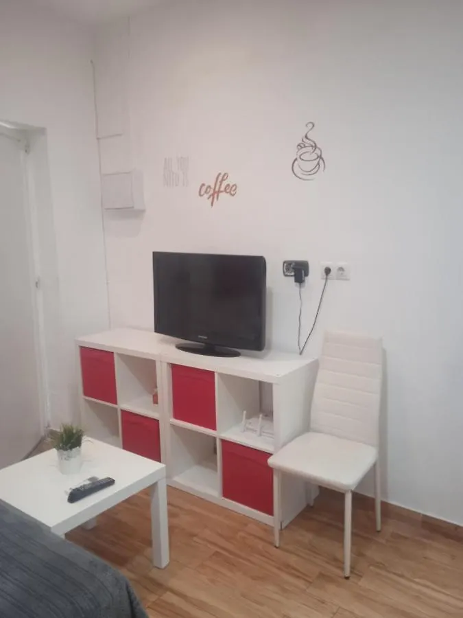 Apartment Estudio Cerca Del Carrefour Rosaleda Malaga