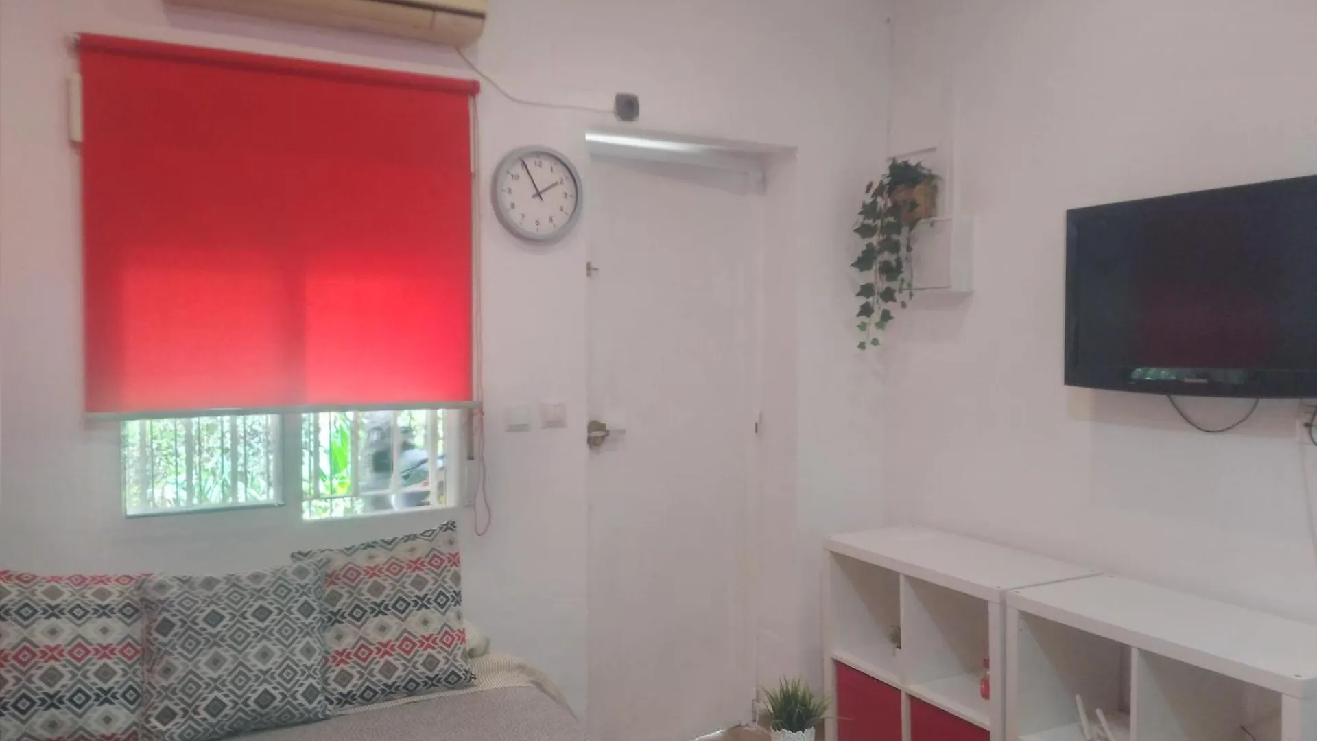 Estudio Cerca Del Carrefour Rosaleda Màlaga Apartmán